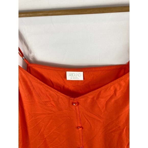 4/$25 Abound orange cropped tank top with button and ruffle detail - Picture 3 of 5